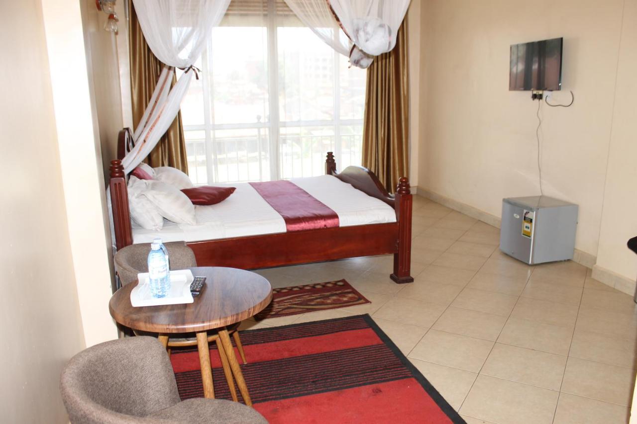 Ss Hotel Kampala Exterior photo