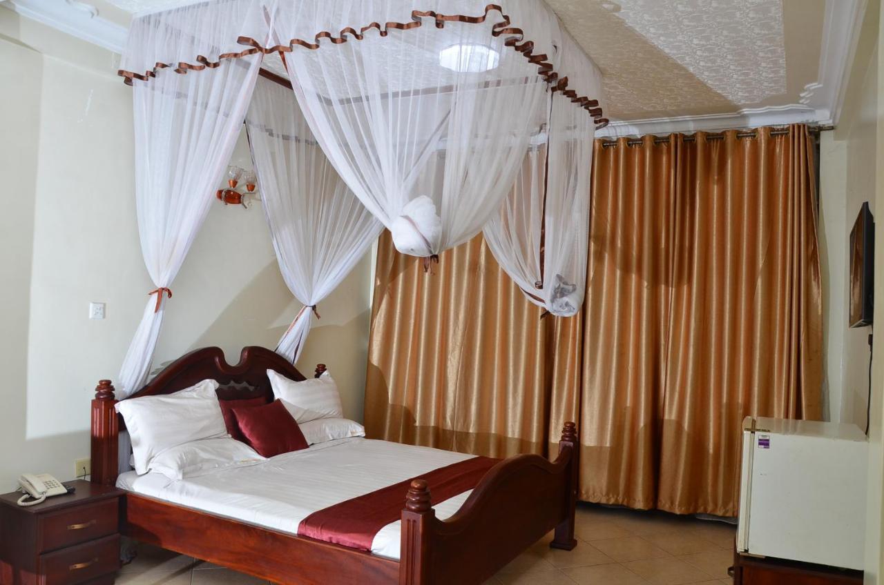 Ss Hotel Kampala Exterior photo