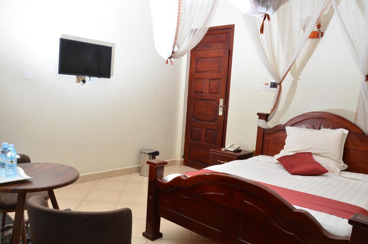 Ss Hotel Kampala Exterior photo
